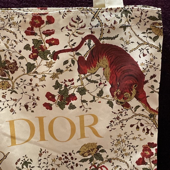 Christian Dior Lunar New Year Tote-NIP - Picture 6 of 12